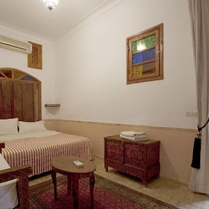 Uitgebreide Kamer met een King Size Bed